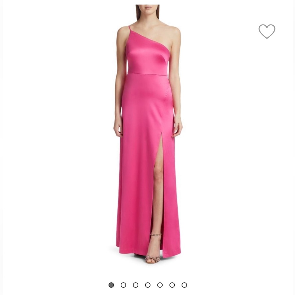 New with tags never worn gown dress. It is size 4 which fits a Small